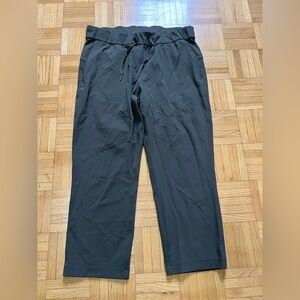 Lululemon on the fly pant